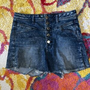 EXCELLENT CONDITION WOMEN’S SIZE 4 AMERICAN EAGLE BUTTONFLY SUPER STRETCH SHORTS